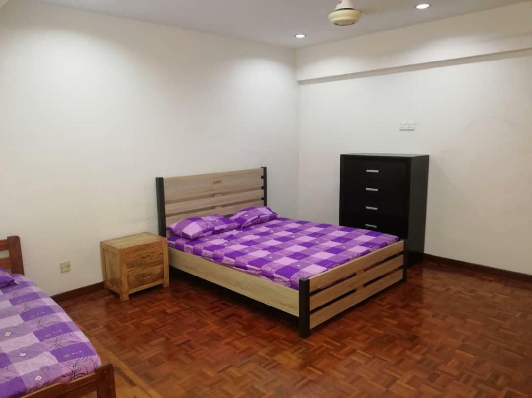 Sweethome For Travelers เซเรมบัน ภายนอก รูปภาพ